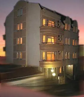 Premier Aparthotel